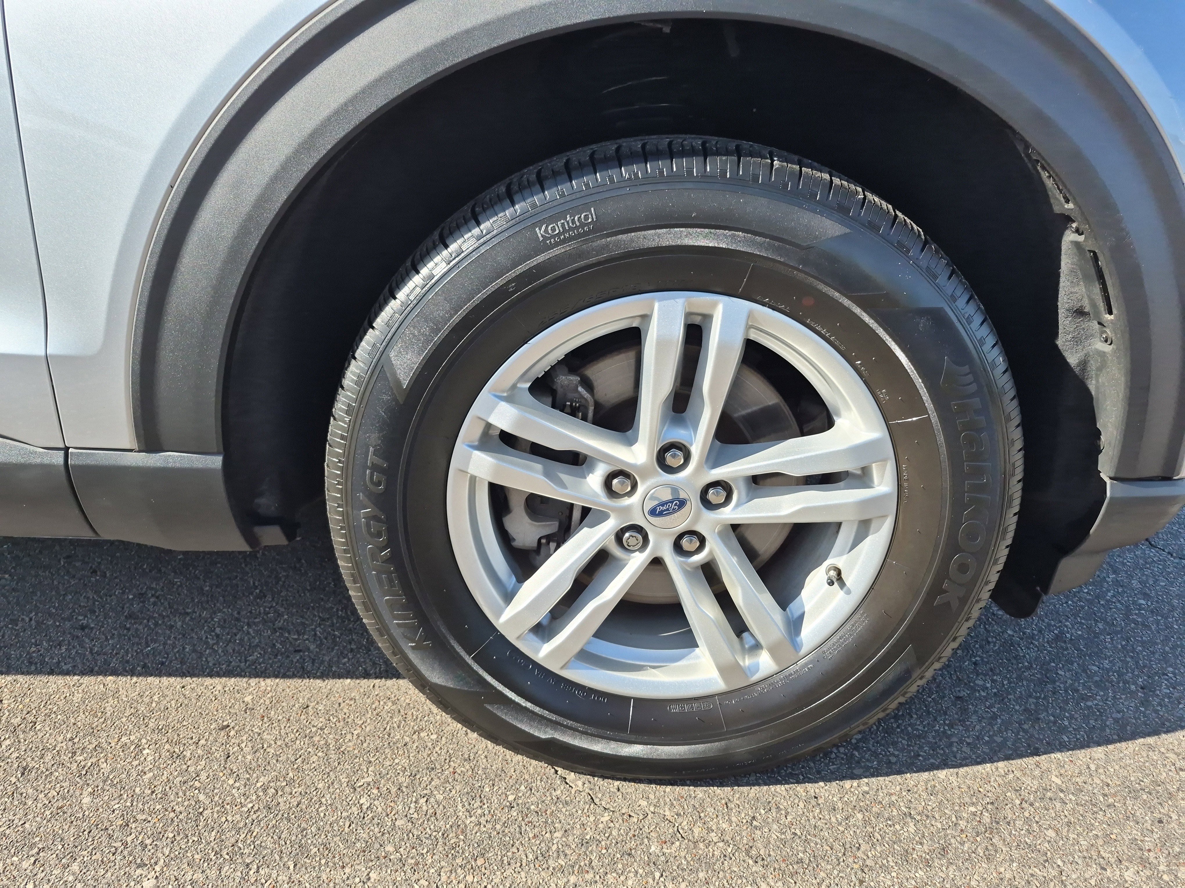 Certified 2023 Ford Explorer XLT w/ Equipment Group 202A image 9