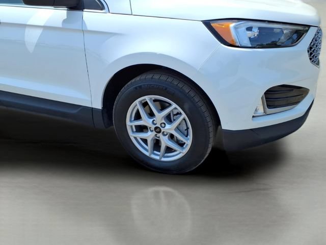 Certified 2023 Ford Edge SEL w/ Convenience Package AWD/4WD image 4