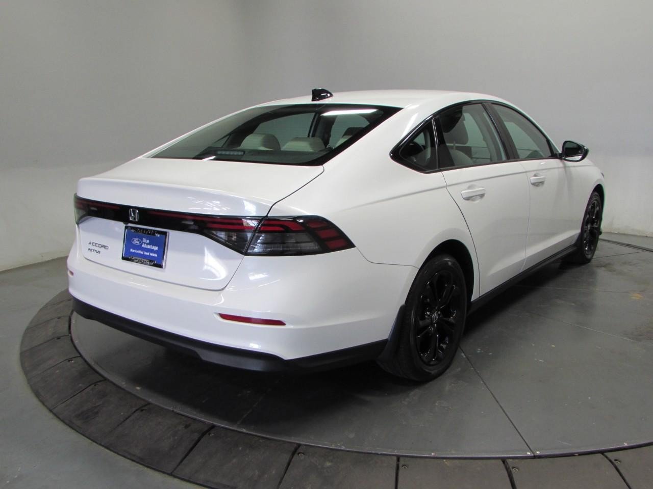 Used 2025 Honda Accord SE image 7