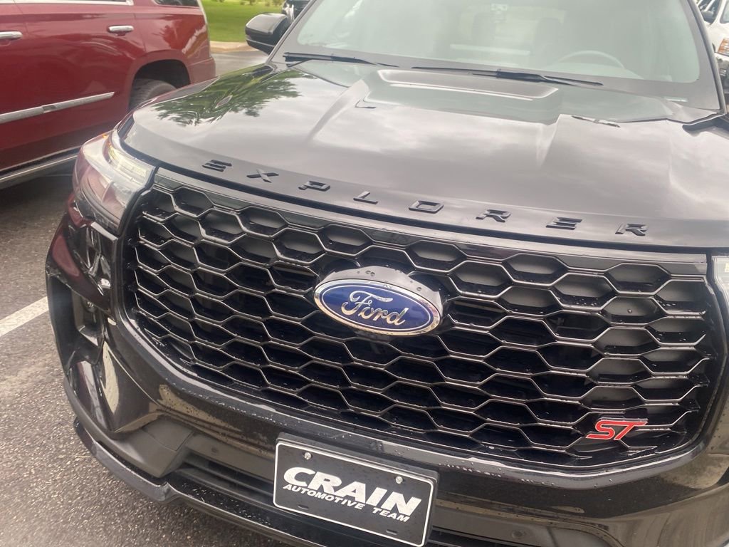 Certified 2025 Ford Explorer ST w/ Sun And Sound Package AWD/4WD image 3