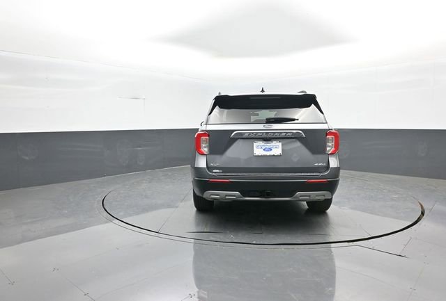 Certified 2022 Ford Explorer XLT w/ Equipment Group 202A image 6