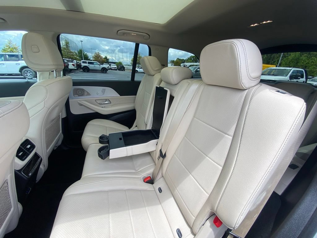 Used 2024 Mercedes-Benz GLS 450 4MATIC image 24
