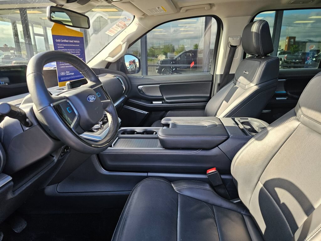 Certified 2025 Ford Expedition Max Platinum AWD/4WD image 17