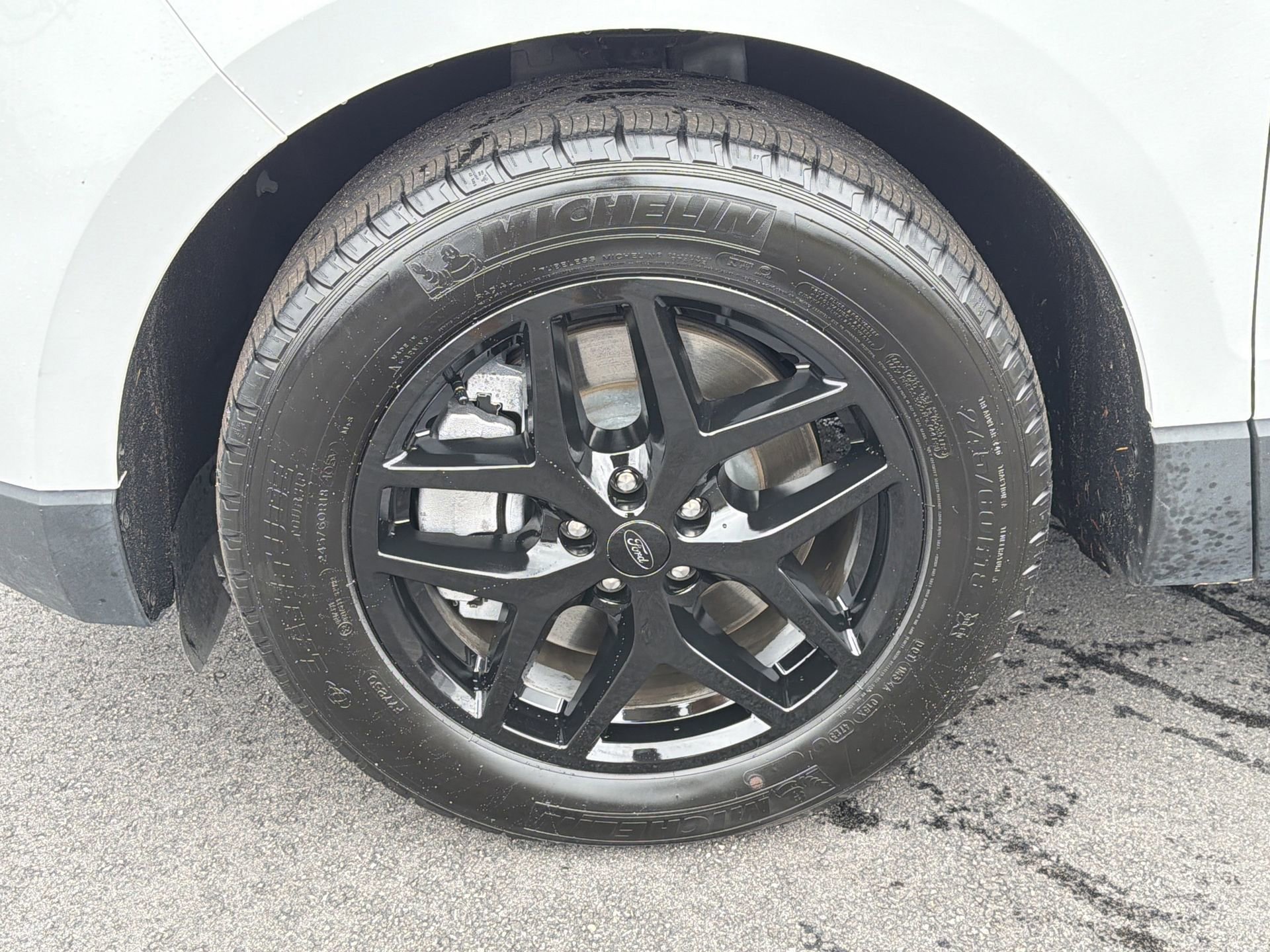 Certified 2024 Ford Edge SEL image 30