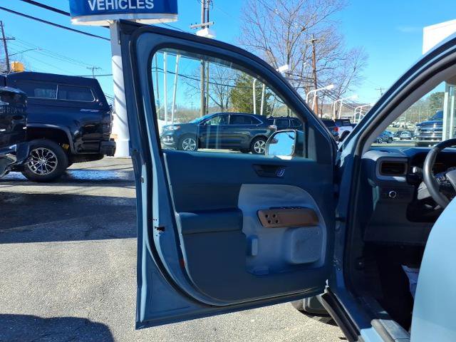Certified 2022 Ford Maverick Lariat w/ Equipment Group 500A Standard AWD/4WD image 16