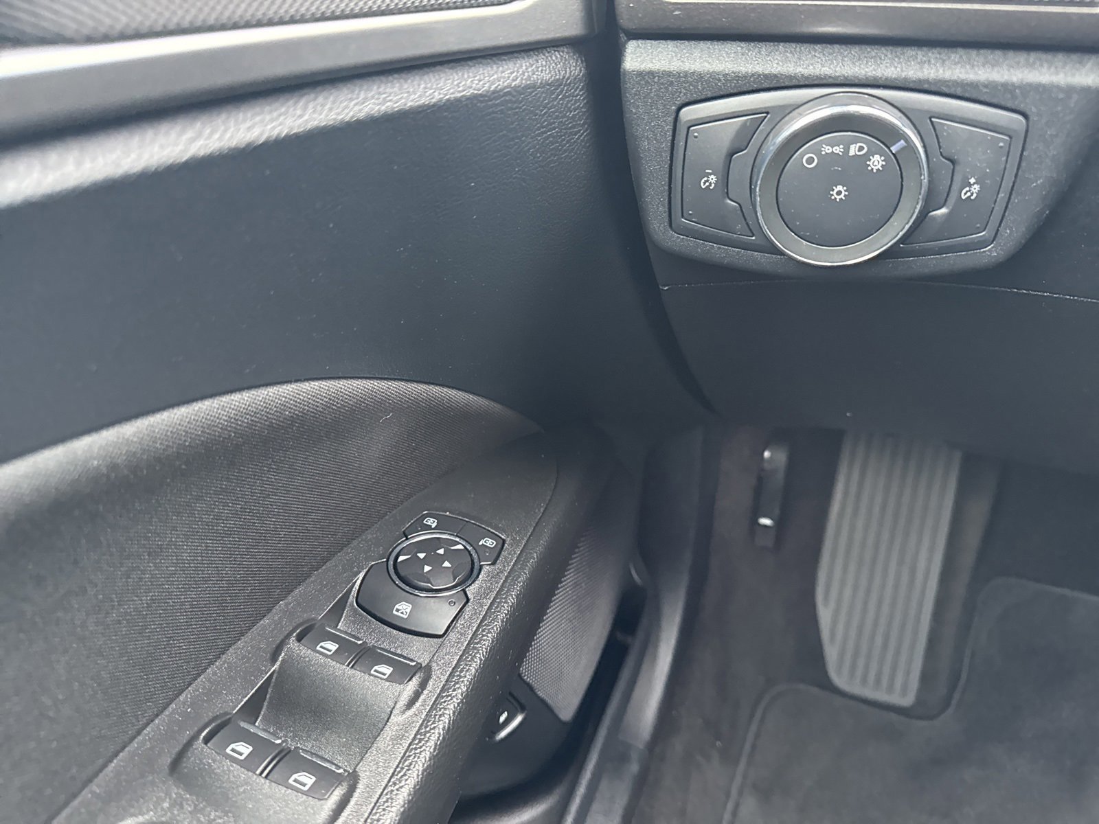 Certified 2019 Ford Fusion SE image 27