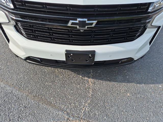Used 2024 Chevrolet Suburban RST w/ Sport Performance Package RWD image 9