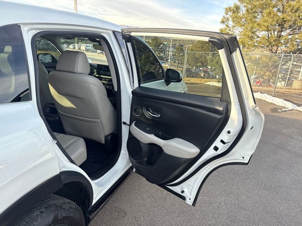 Used 2023 Honda HR-V EX-L image 21
