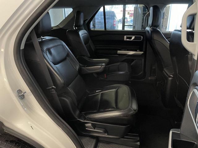 Certified 2024 Ford Explorer XLT w/ Equipment Group 202A image 25