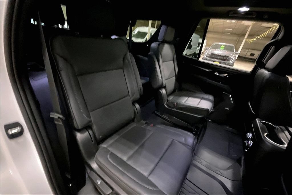 Used 2023 GMC Yukon Denali w/ LPO, Floor Liner Package AWD/4WD image 26