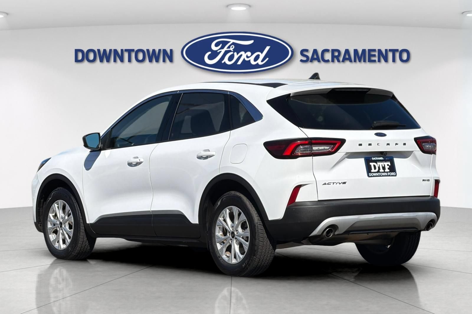 Certified 2024 Ford Escape Active AWD/4WD image 8