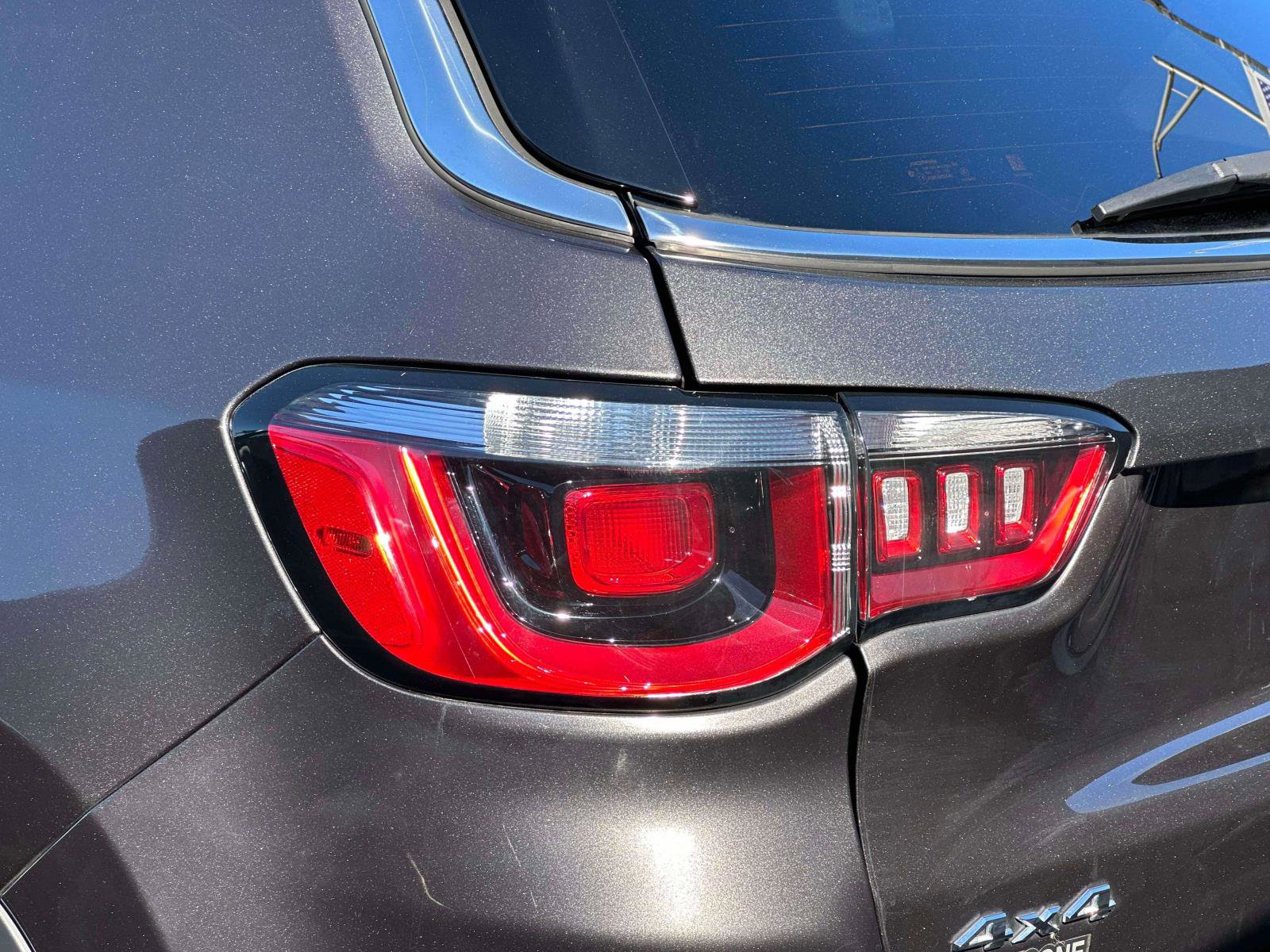 Used 2020 Jeep Compass Latitude w/ Cold Weather Group image 8