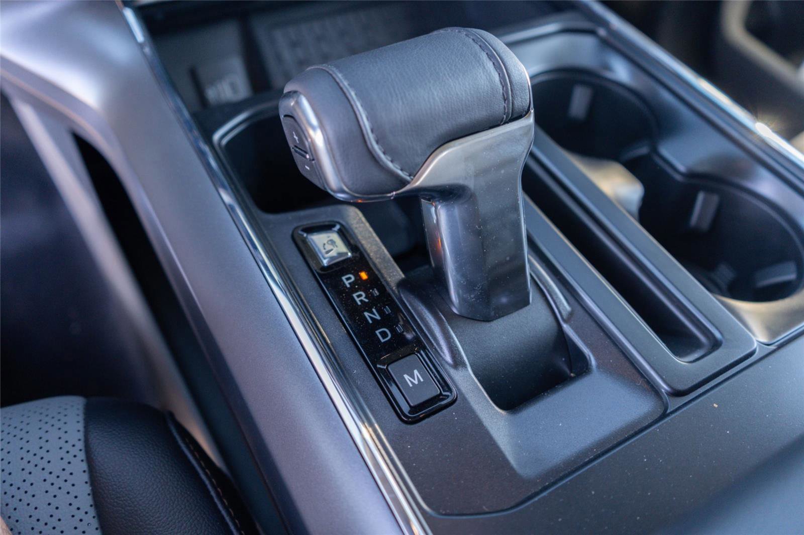 Certified 2025 Ford F150 Lariat w/ Equipment Group 501A Mid AWD/4WD image 15