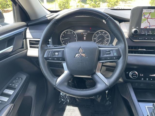 Used 2023 Mitsubishi Outlander SE FWD image 9