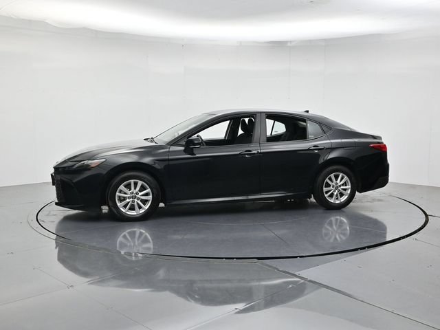 Used 2025 Toyota Camry LE FWD image 6