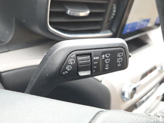 Certified 2023 Ford Explorer XLT w/ Equipment Group 202A image 46