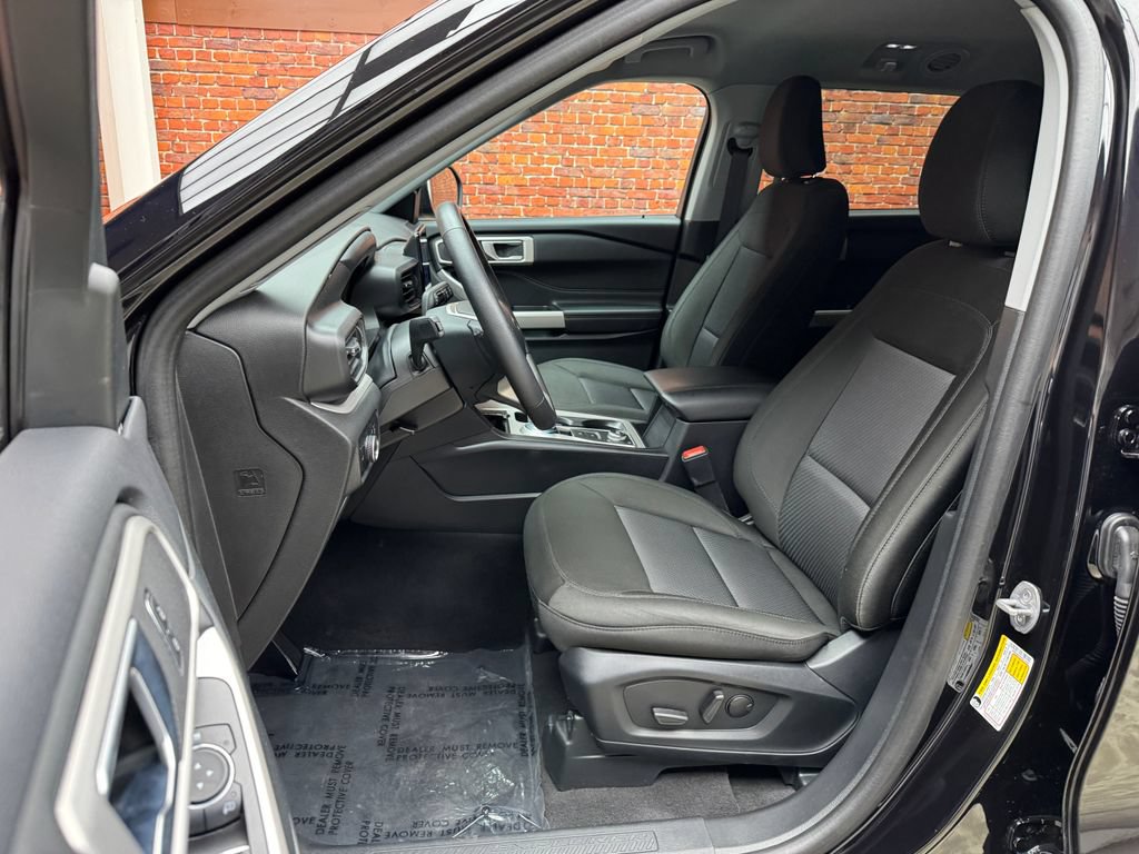 Certified 2024 Ford Explorer XLT AWD/4WD image 23