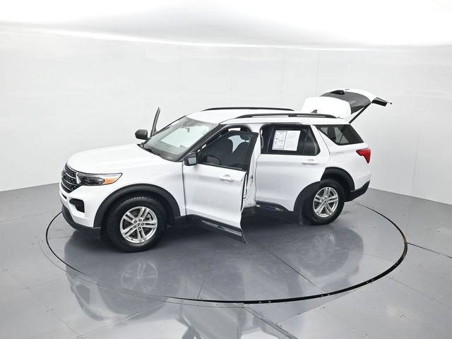 Certified 2021 Ford Explorer XLT RWD image 50