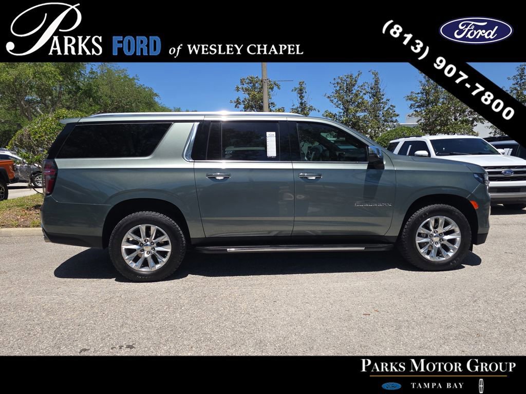 Used 2024 Chevrolet Suburban Premier image 2