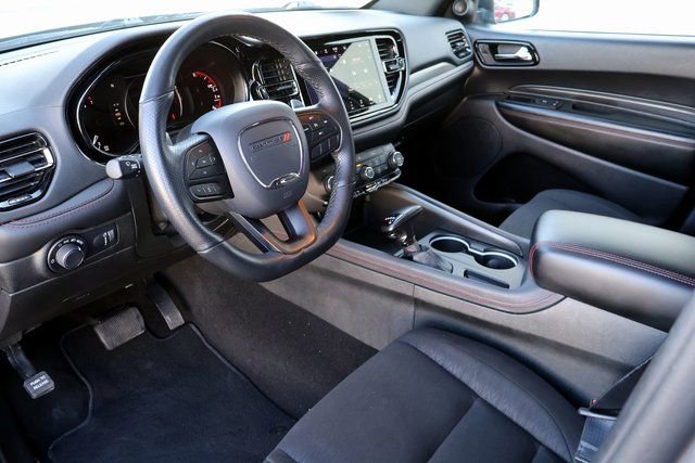 Used 2025 Dodge Durango GT image 3