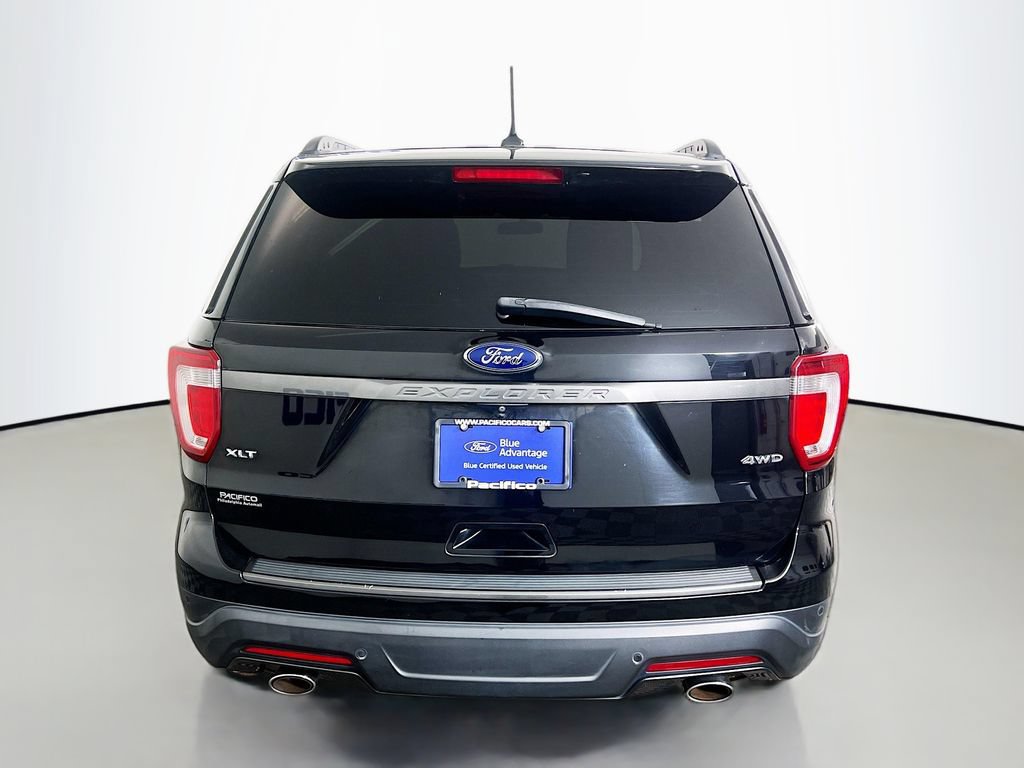 Certified 2018 Ford Explorer XLT w/ Equipment Group 202A AWD/4WD image 8