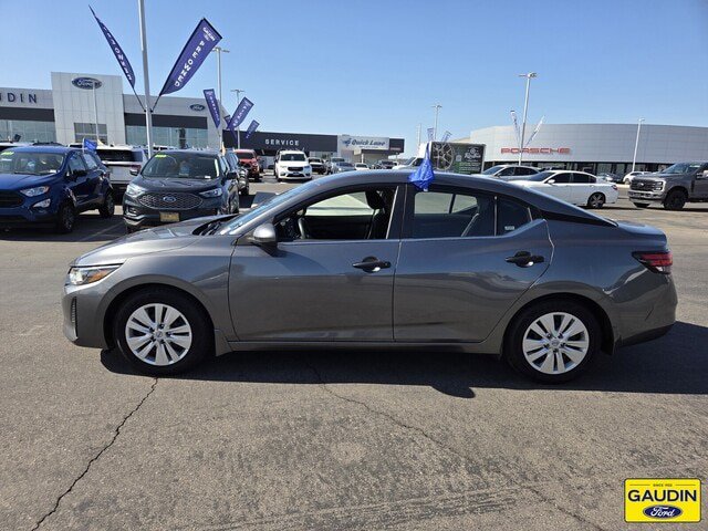 Used 2025 Nissan Sentra S FWD image 4