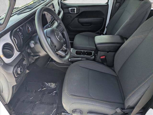 Used 2026 Jeep Wrangler Sport AWD/4WD image 15