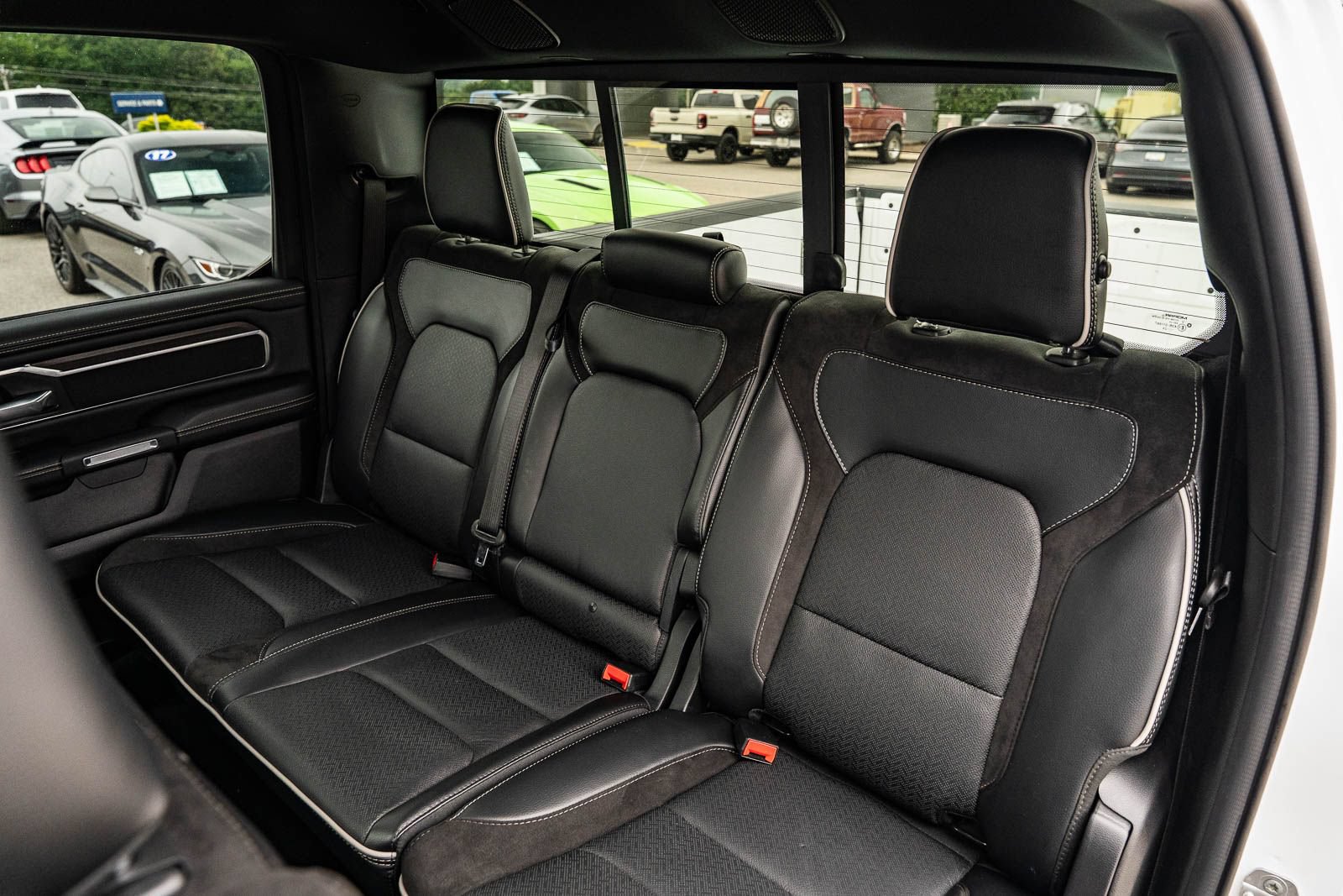 Used 2025 RAM 1500 Laramie AWD/4WD image 19
