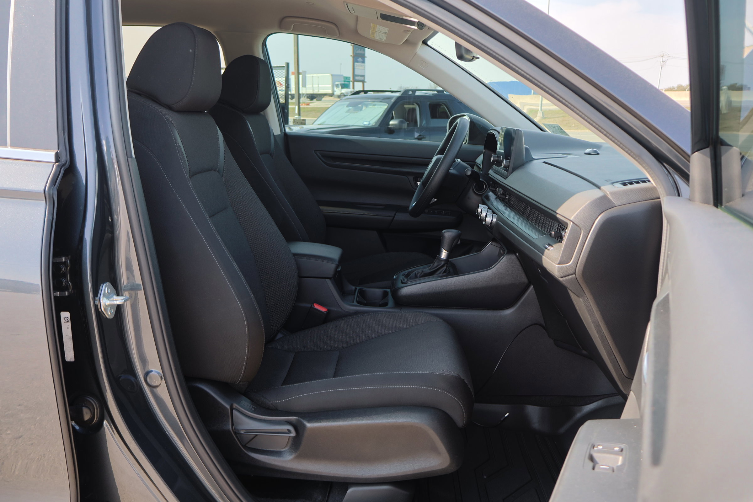 Used 2025 Honda CR-V LX image 34