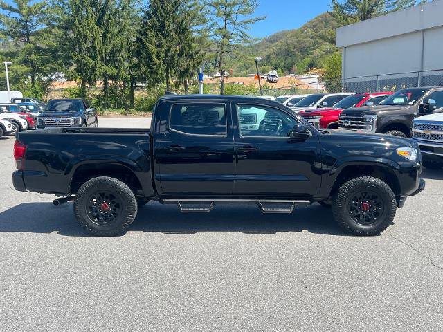 Used 2023 Toyota Tacoma SR AWD/4WD image 2