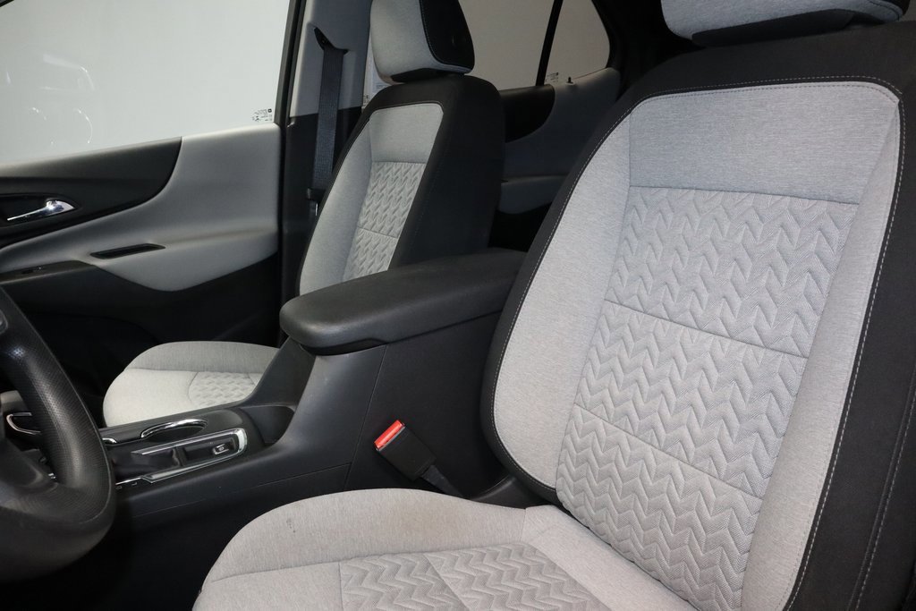 Used 2022 Chevrolet Equinox LS w/ LS Convenience Package image 25