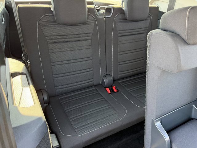 Used 2023 Volkswagen Tiguan S FWD image 37