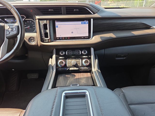 Used 2021 GMC Yukon Denali w/ Denali Premium Package AWD/4WD image 24
