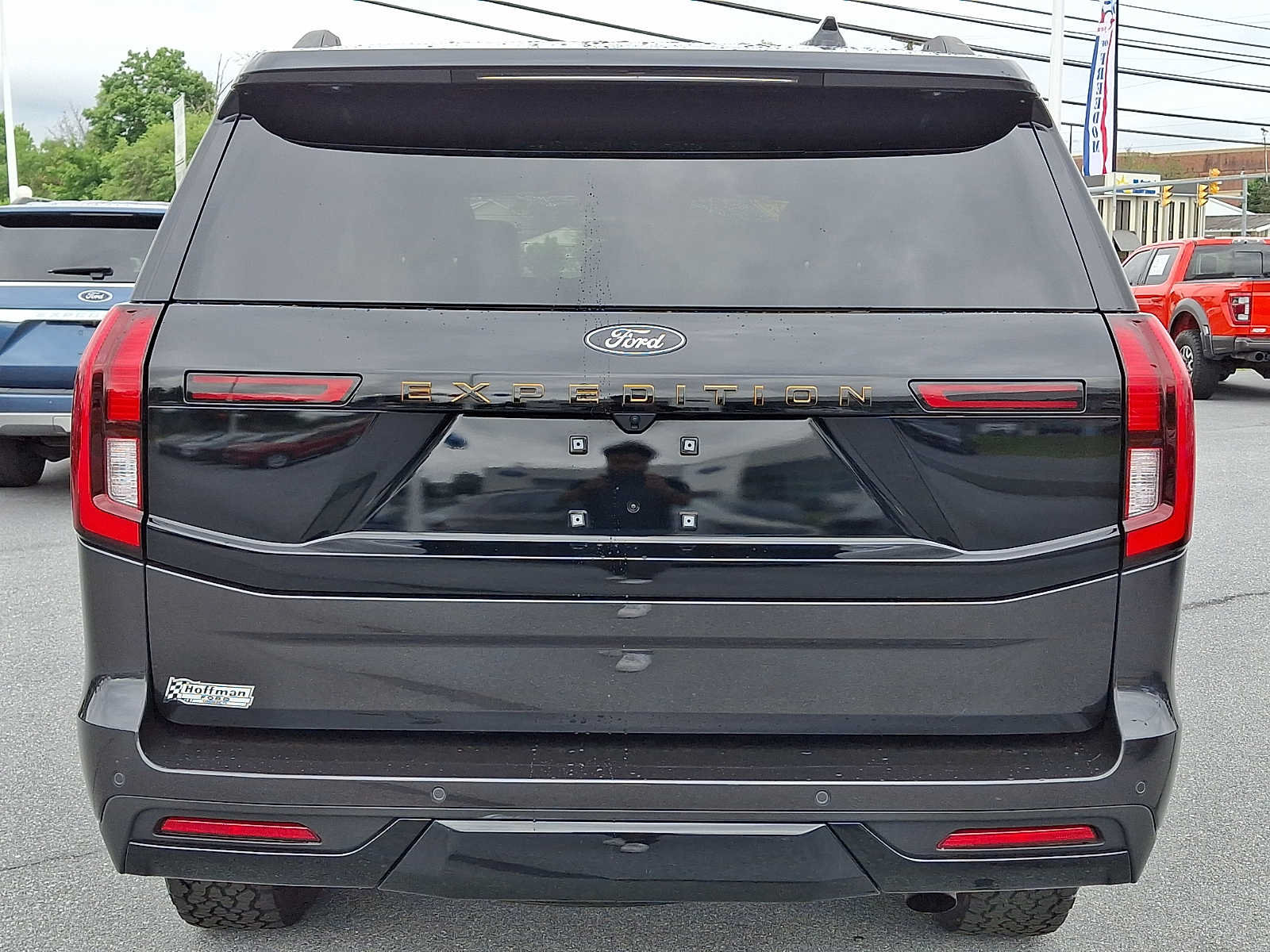 Certified 2025 Ford Expedition Tremor AWD/4WD image 5