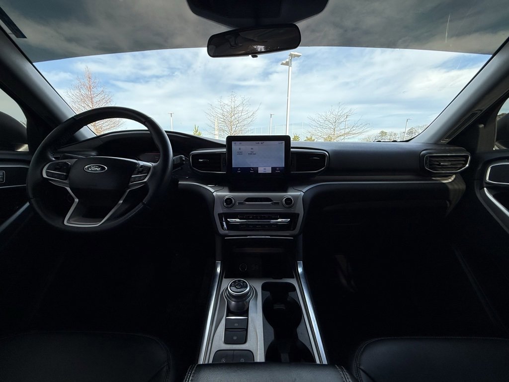 Certified 2023 Ford Explorer XLT w/ Equipment Group 202A image 30