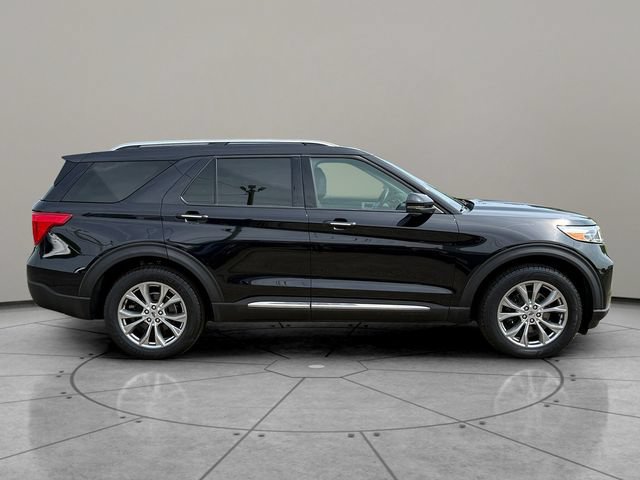 Certified 2022 Ford Explorer Limited w/ Equipment Group 301A AWD/4WD image 11