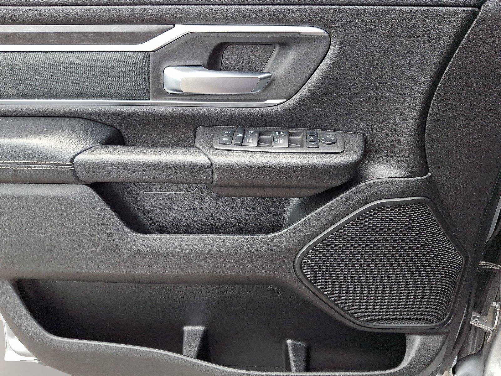 Used 2022 RAM 1500 Big Horn AWD/4WD image 12