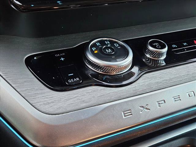 Certified 2025 Ford Expedition Max Platinum AWD/4WD image 13