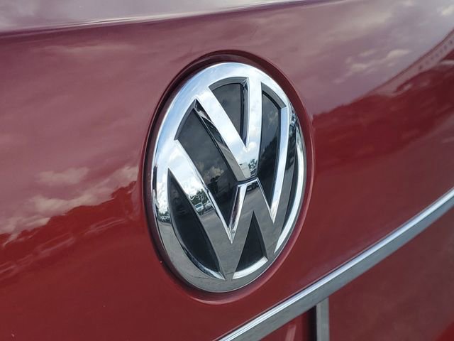Used 2017 Volkswagen Passat 1.8T R-Line image 6