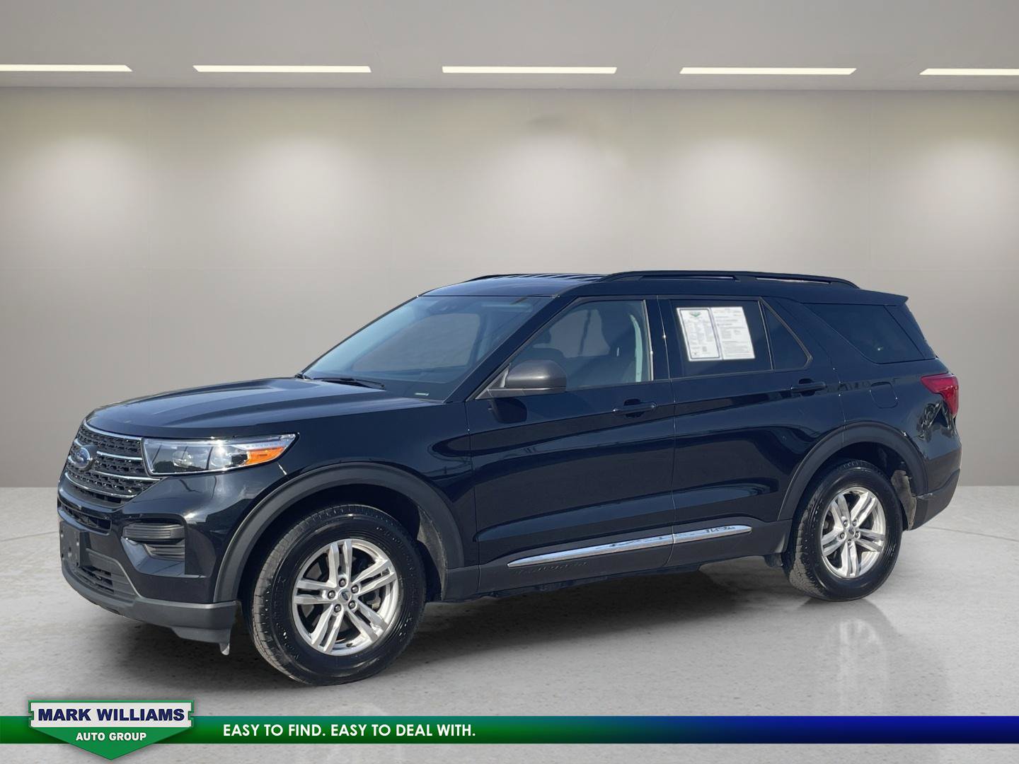 Certified 2022 Ford Explorer XLT AWD/4WD image 2