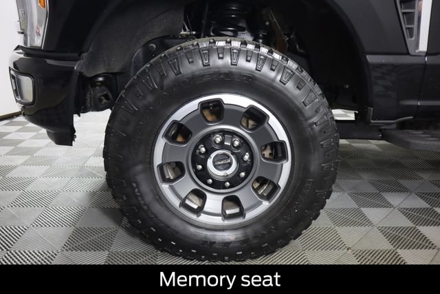 Certified 2023 Ford F350 Platinum w/ Tremor Off-Road Package AWD/4WD image 26