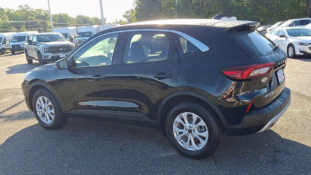 Certified 2023 Ford Escape Active AWD/4WD image 6