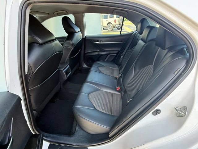 Used 2022 Toyota Camry SE FWD image 14