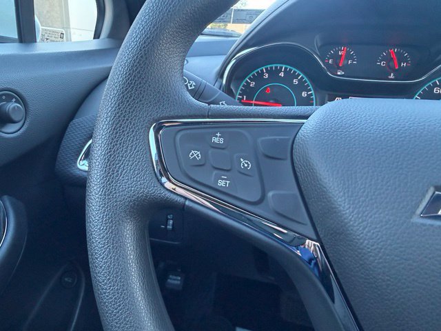 Used 2018 Chevrolet Cruze LT w/ Convenience Package FWD image 39
