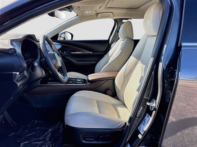 Used 2024 MAZDA CX-30 AWD 2.5 S w/ Premium Package image 24