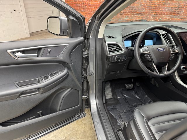 Certified 2023 Ford Edge SEL w/ Convenience Package image 10