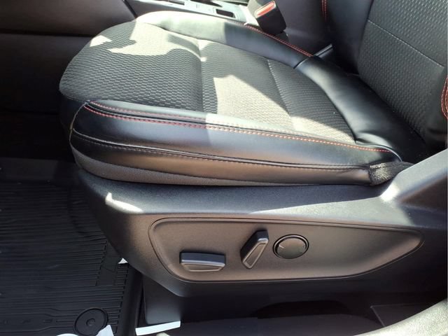 Certified 2024 Ford Escape ST-Line w/ Tech Pack #1 AWD/4WD image 15