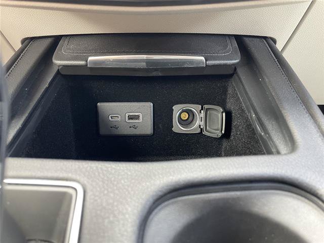Used 2019 Cadillac XT4 Premium Luxury w/ Enhanced Visibility Package FWD image 30