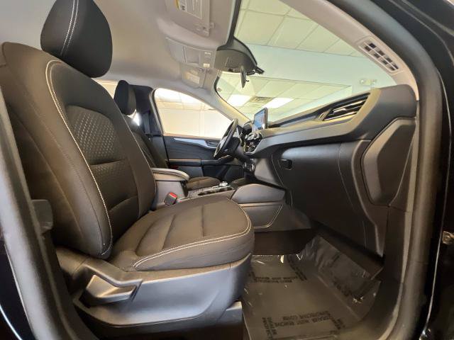 Certified 2025 Ford Escape Active AWD/4WD image 35
