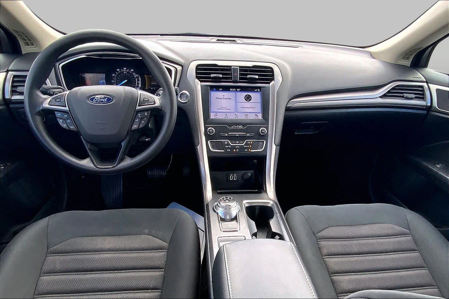 Certified 2019 Ford Fusion SE FWD image 15